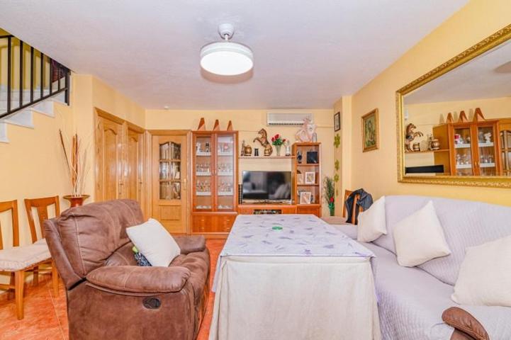 Adosada en venta en Las Gabias, HIJAR photo 0