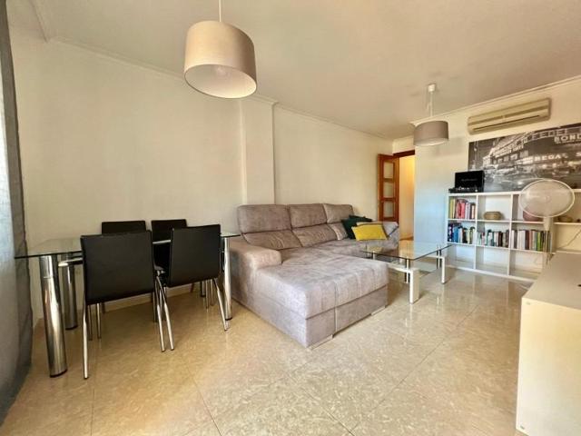 Apartamento en venta en Torrevieja, Torrevieja photo 0