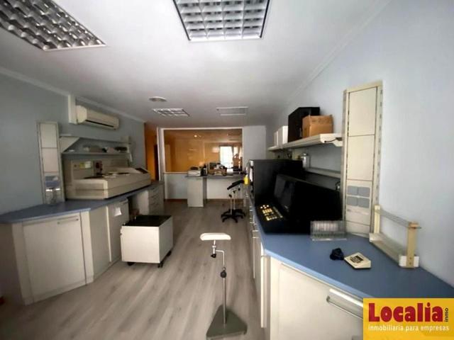 Local comercial en alquiler en Torrelavega, Calle Julián Ceballos, 39300 photo 0