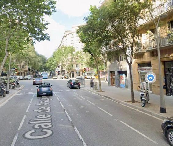 Piso en venta en Barcelona, Carrer d'Aragó, 08015 photo 0