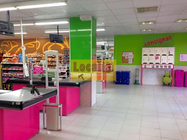 Local comercial en alquiler en Palencia, Calle los Robles, 34003 photo 0