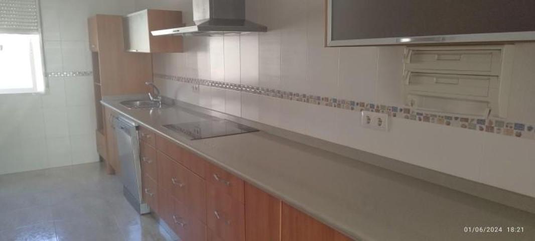 Piso en venta en Plasencia photo 0