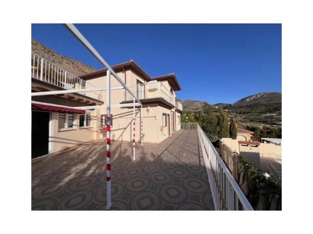 Chalet en venta en Callosa d'En Sarria photo 0