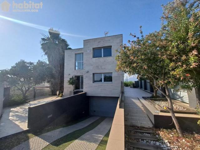 Casa en venta en Piera, Can canals photo 0