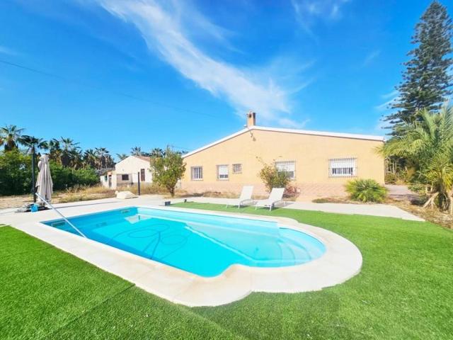 Chalet en venta en Elche, Matola photo 0