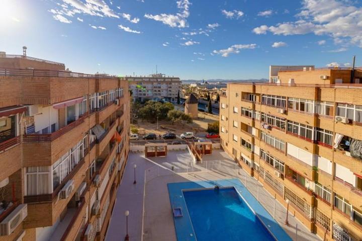 Apartamento en venta en Torrevieja, El molino photo 0