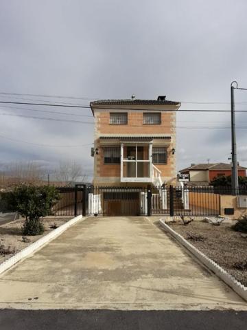 Casa en venta en Villena, Las Virtudes photo 0