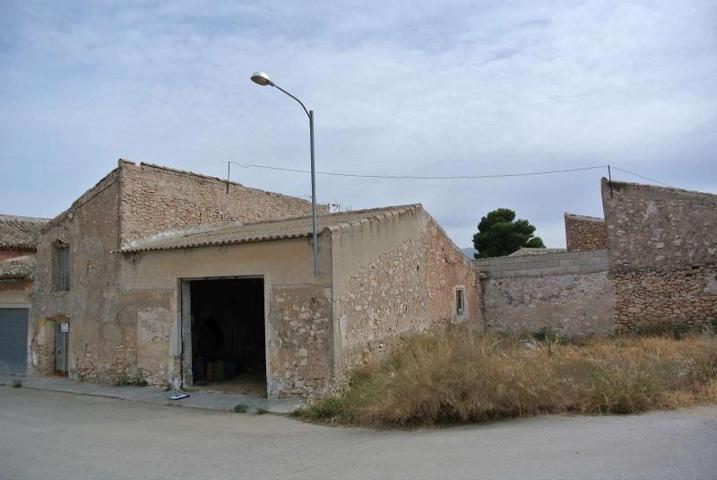 Chalet en venta en Pinoso, Comunidad valenciana photo 0
