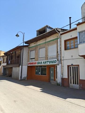 Casa en venta en Cacabelos, *QUILOS photo 0