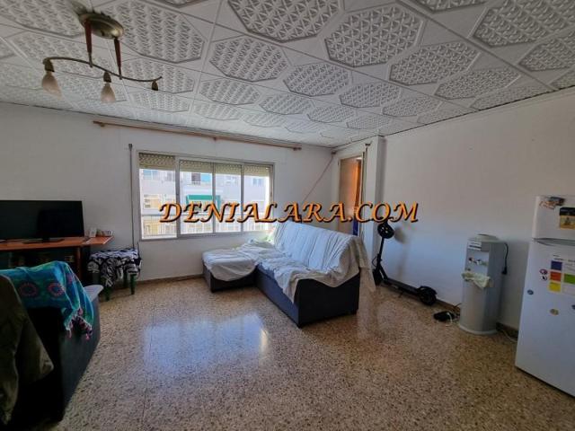 Piso en venta en Denia photo 0