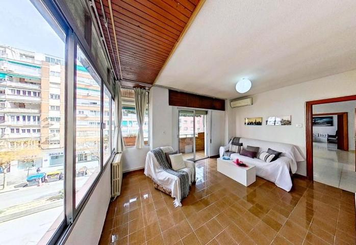 Piso en venta en Granada, Camino de ronda photo 0