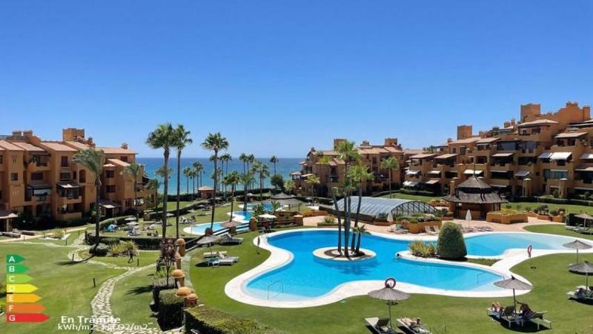 Apartamento en alquiler en Estepona, Estepona East - Los Granados del Mar photo 0