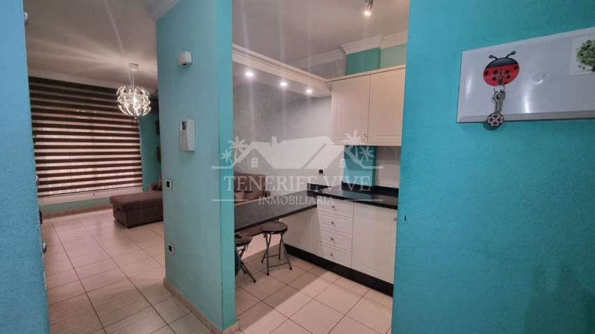 Apartamento en venta en Arona, Las Rosas photo 0