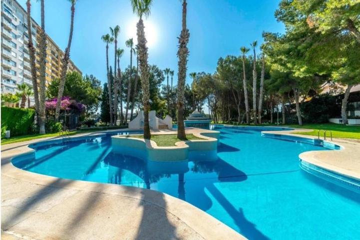 Apartamento en venta en Orihuela Costa, Altos de Campoamor photo 0