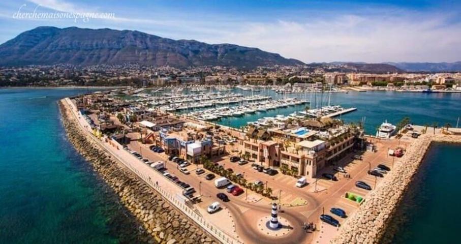 Apartamento en venta en Denia, Las marinas photo 0