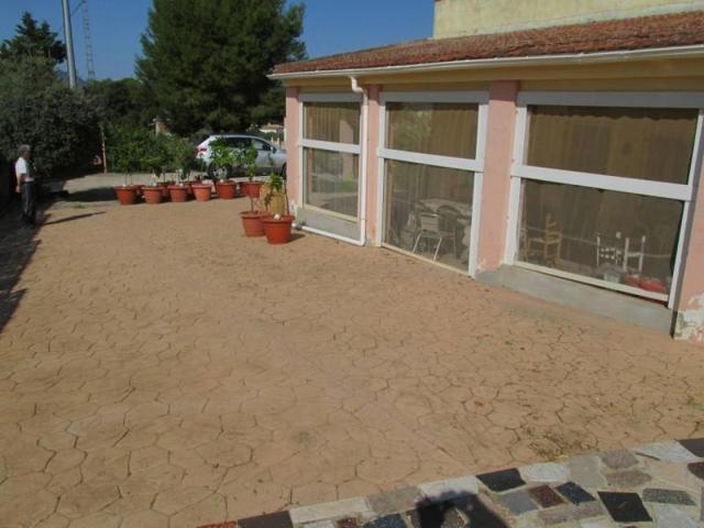 Casa con terreno en venta en Onil, Onil photo 0