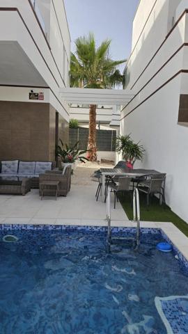 Chalet en venta en Ciudad quesada, Costa blanca sur photo 0