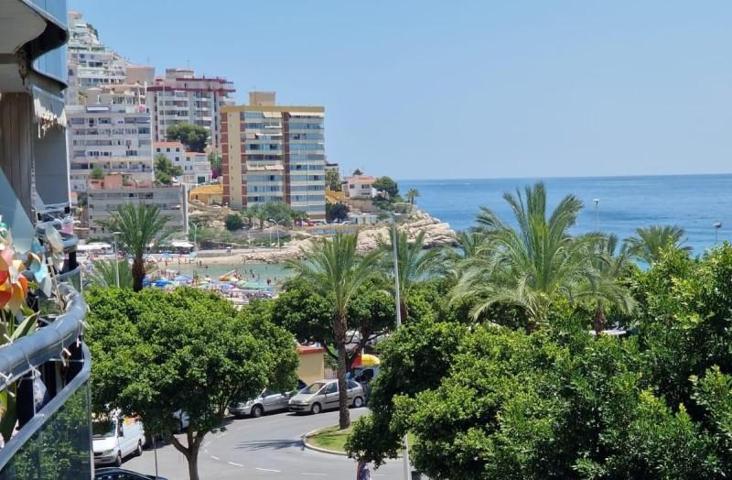 Apartamento en venta en Villajoyosa photo 0