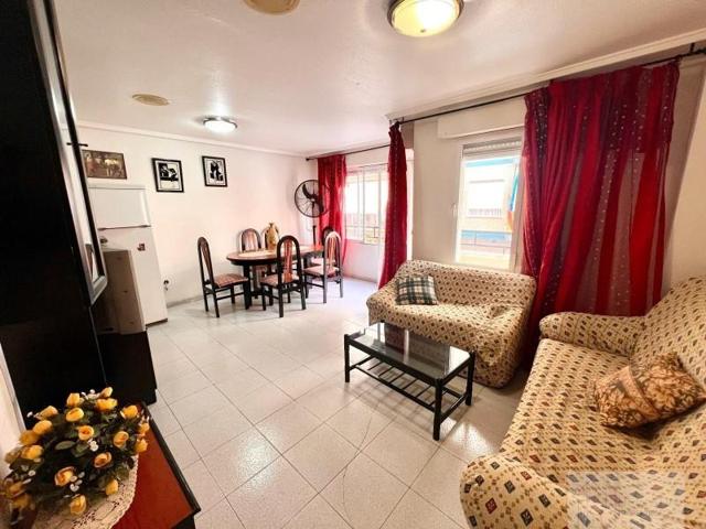 Apartamento en venta en Torrevieja, Torrevieja photo 0