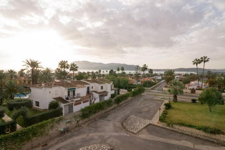 Apartamento en venta en Denia, Playa Las Marinas photo 0