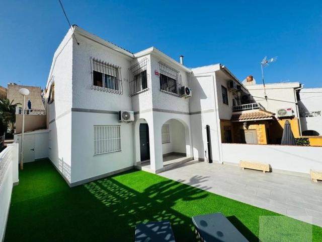 Bungalow en venta en Torrevieja, Torreblanca photo 0