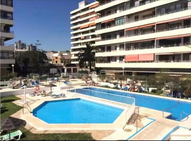 Apartamento en venta en Torremolinos, Centro photo 0