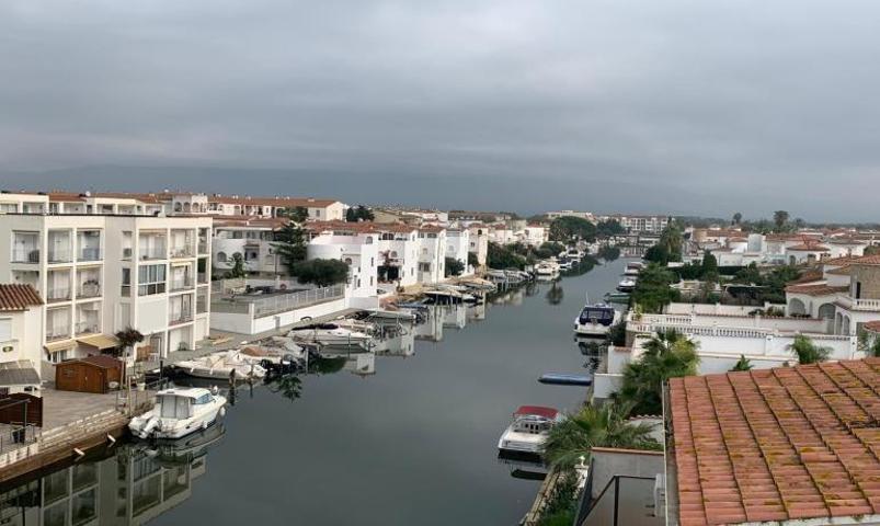 Apartamento en venta en Empuriabrava, EMPURIABRAVA photo 0