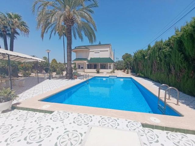 Chalet en venta en Elche, Carretera santa pola photo 0