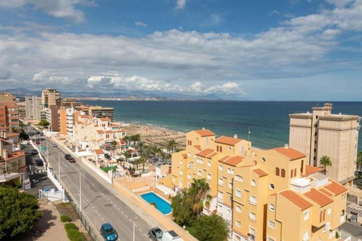 Piso en venta en Arenales del sol, Zona paseo maritimo photo 0