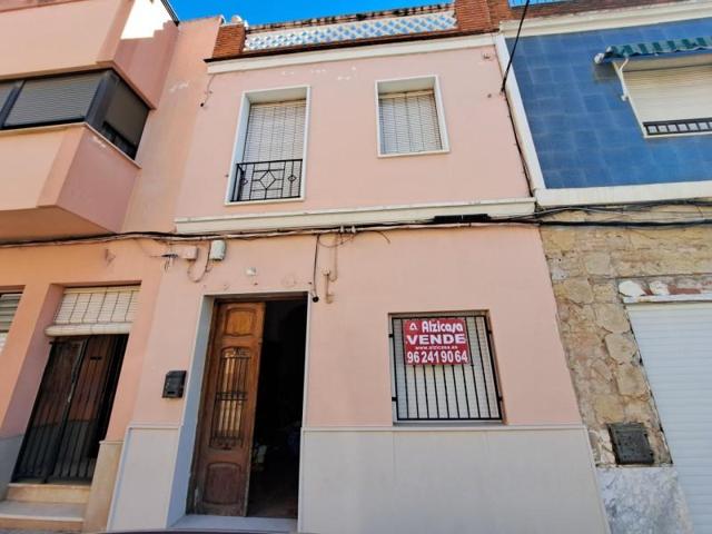 Casa en venta en Alzira, Zona Les Bases photo 0