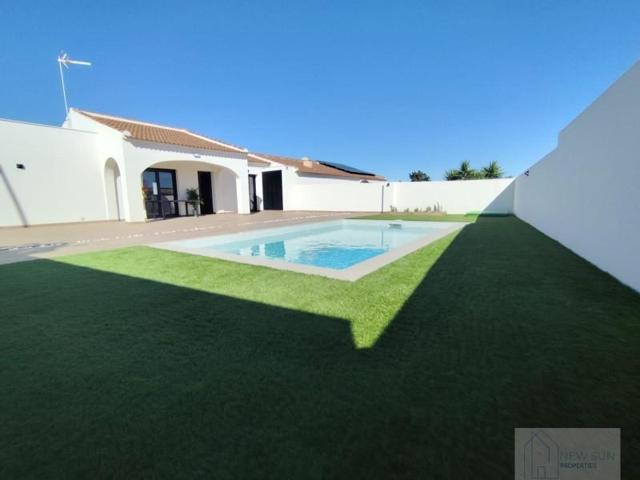 Chalet en venta en Torrevieja, Los Balcones - Los Altos del Edén photo 0