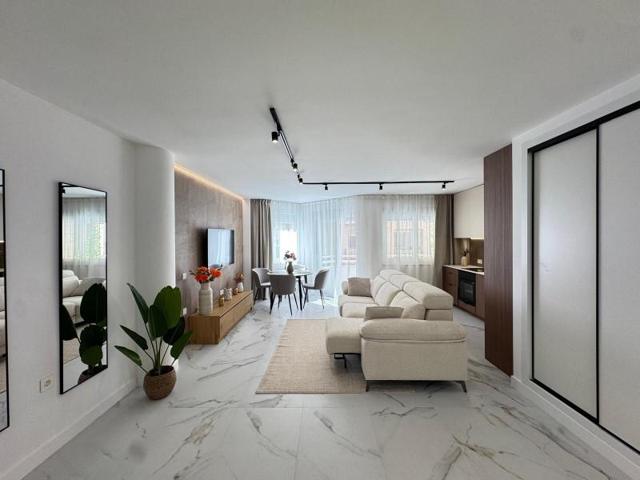 Apartamento en venta en Torrevieja, Antonio Machado photo 0