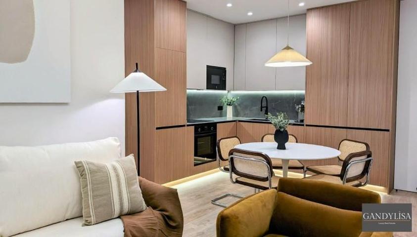 Apartamento en venta en Madrid, Salamanca photo 0