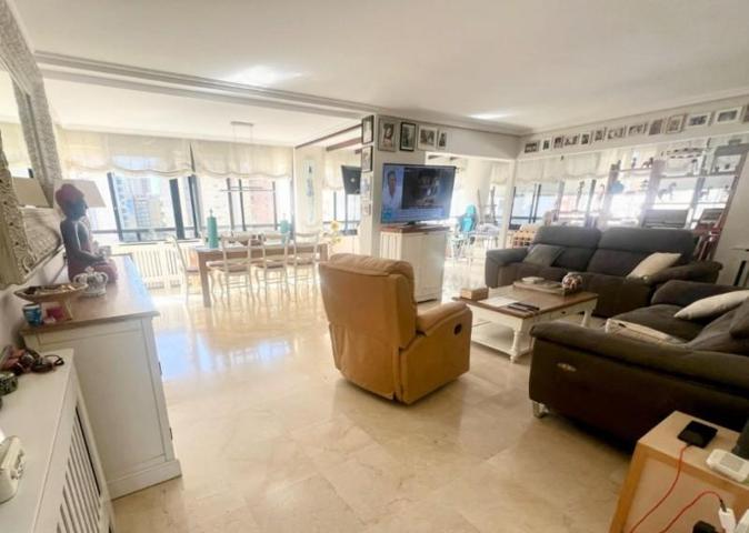 Piso en venta en Benidorm, Levante photo 0