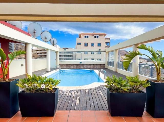Apartamento en venta en Arona, Palm Mar photo 0