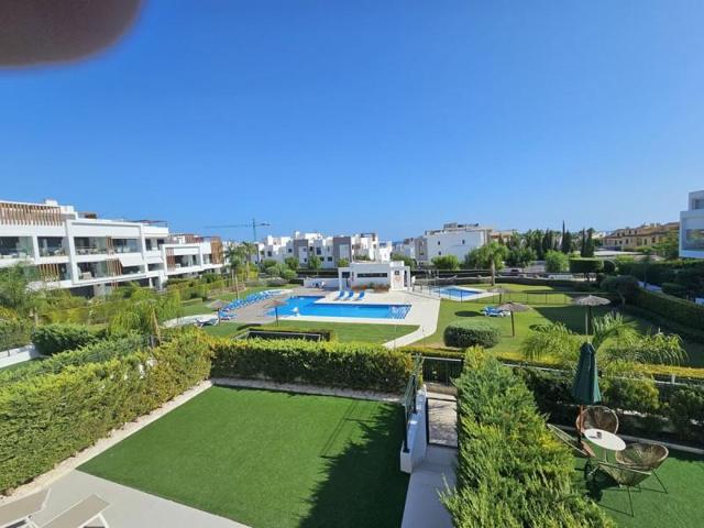 Apartamento en venta en Estepona, Estepona East - Bel Air photo 0