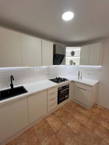Piso en venta en Alicante, Calle Orense, 03003 photo 0