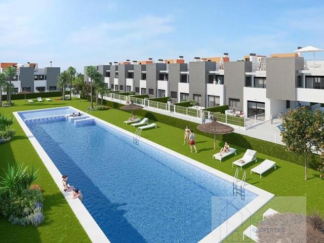 Bungalow en venta en Torrevieja, Aguas Nuevas photo 0