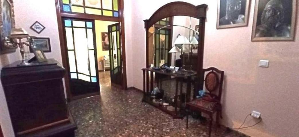Casa en venta en Alzira, CENTRO photo 0