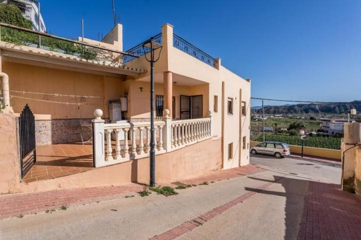 Casa en venta en Cuevas del Almanzora, La portilla photo 0