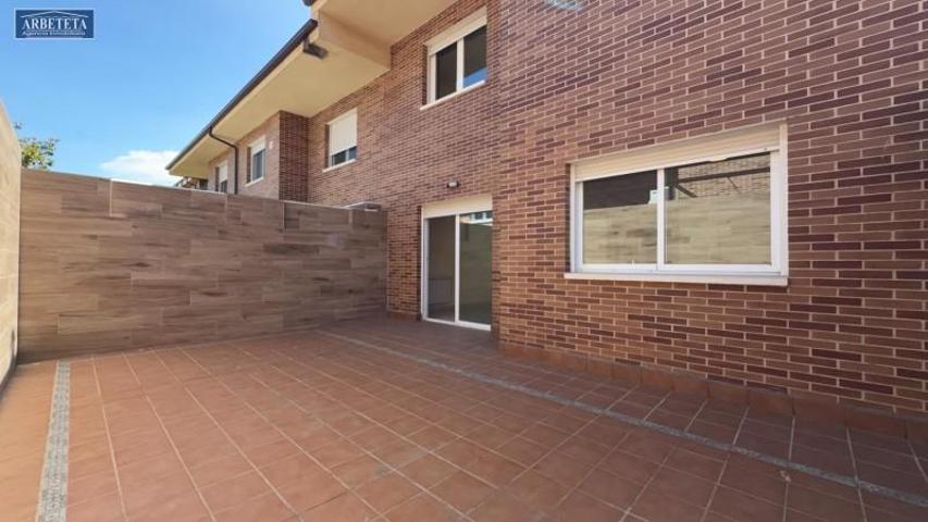 Adosada en venta en Guadalajara, Los Valles-Sanz Vázquez-El Fuerte photo 0