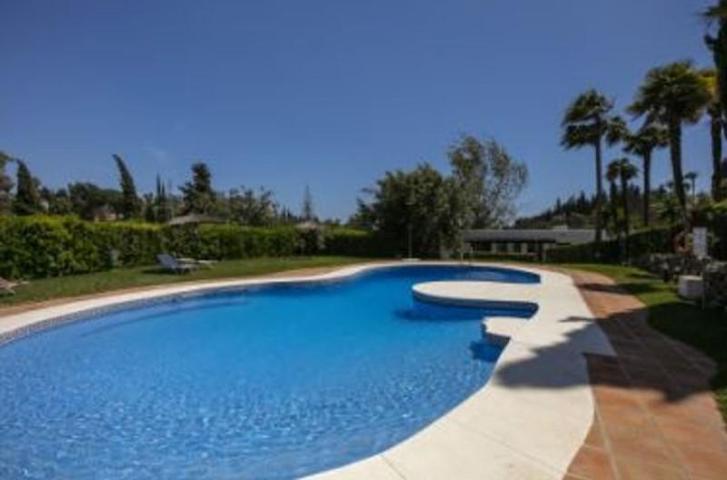 Chalet en venta en Marbella, Costa del Sol Occidental-Área de Marbella photo 0