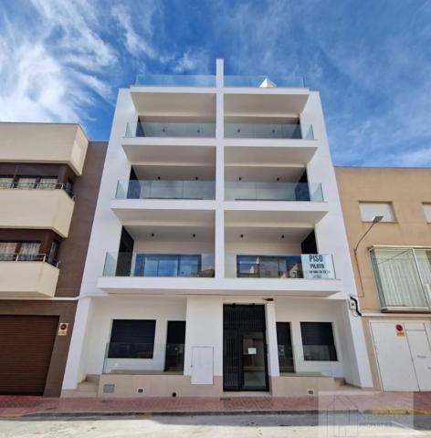 Aticos en venta en Guardamar del Segura, Pueblo photo 0