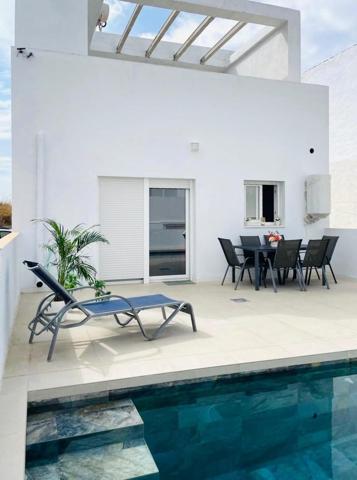 Casa en venta en Chiclana de la Frontera, Fuente amarga photo 0