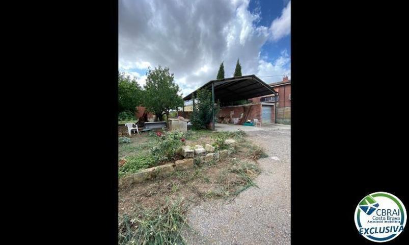 Casa con terreno en venta en La Bisbal d'Empordà, Centro urbano 15 photo 0