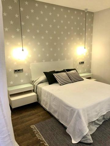 Apartamento en venta en Alicante, Centro photo 0