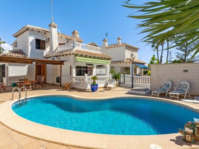 Chalet en venta en Orihuela photo 0