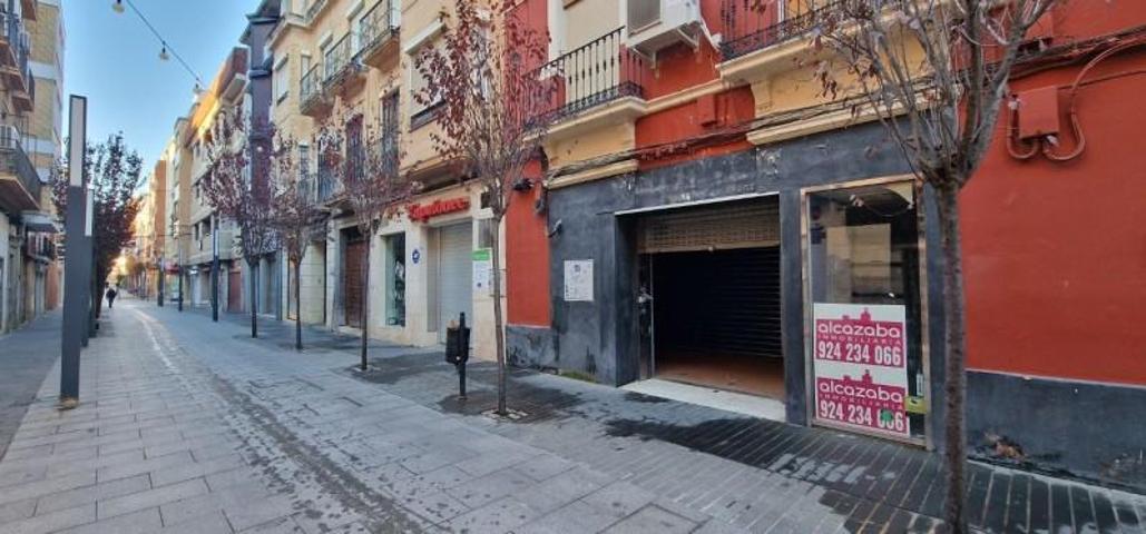 Local comercial en alquiler en Badajoz, Centro photo 0