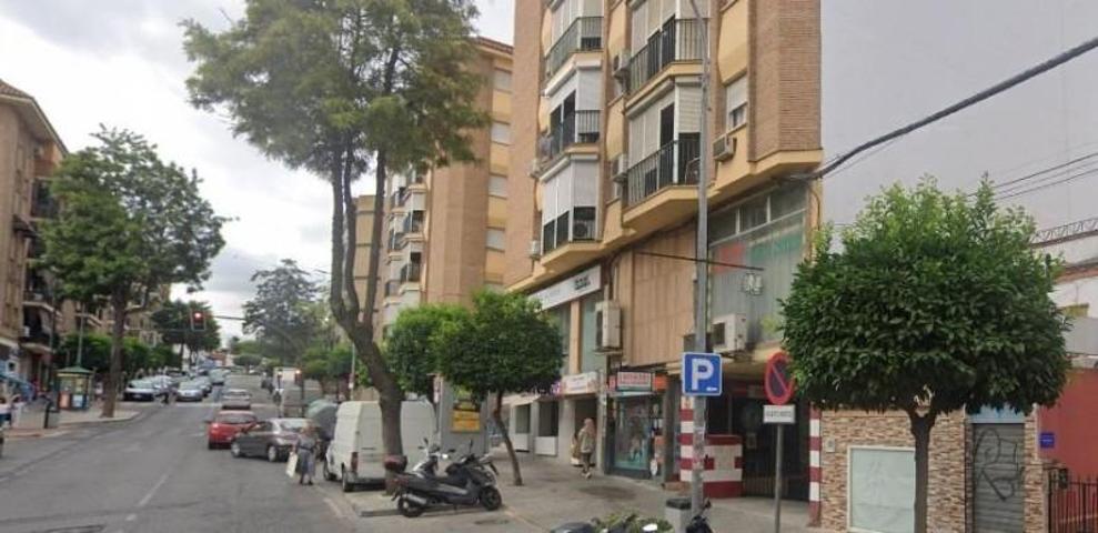 Piso en venta en San Juan de Aznalfarache, Barrio Alto photo 0