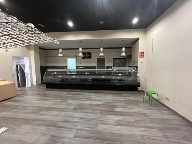 Local comercial en alquiler en Vilanova i la Geltrú, Molí de Vent photo 0